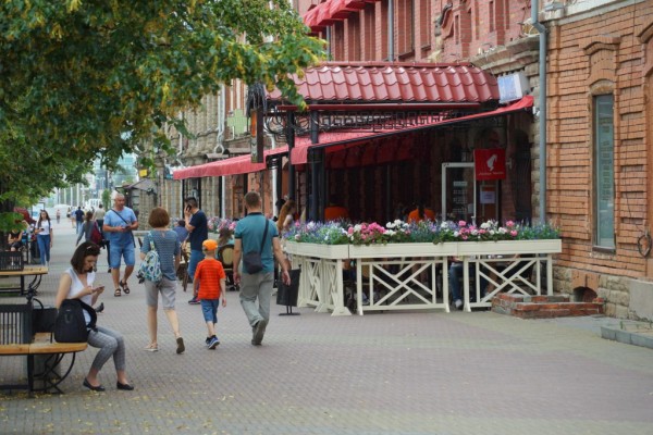 Как челябинцам легче пережить жару и сохранить работоспособность