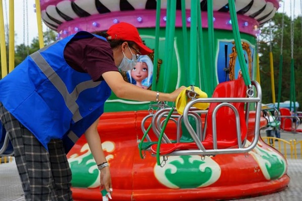 В Челябинске запустят онлайн-приложение для покупки билетов на аттракционы В Челябинске запустят онлайн-приложение для покупки билетов на аттракционы