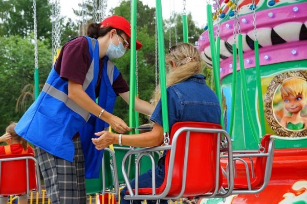В Челябинске запустят онлайн-приложение для покупки билетов на аттракционы В Челябинске запустят онлайн-приложение для покупки билетов на аттракционы