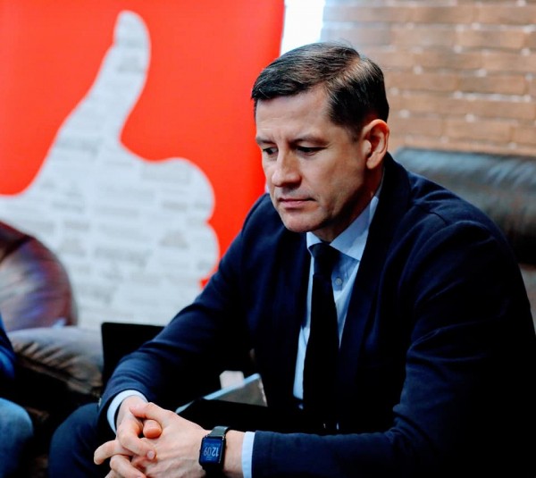 В Челябинске начнут работать химчистки, оптики и автомастерские