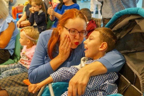 Ирина Текслер поздравила челябинский центр для детей с ДЦП с 20-летием Ирина Текслер поздравила челябинский центр для детей с ДЦП с 20-летием