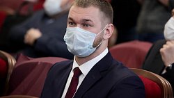 Фоторепортаж с вручения удостоверений новоиспеченным депутатам Заксобрания Фоторепортаж с вручения удостоверений новоиспеченным депутатам Заксобрания