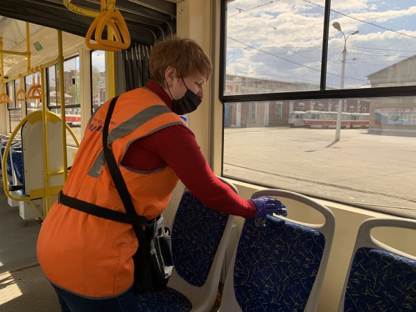 Два в одном. В Челябинске ключи от домофонов стали использовать в общественном транспорте Два в одном. В Челябинске ключи от домофонов стали использовать в общественном транспорте