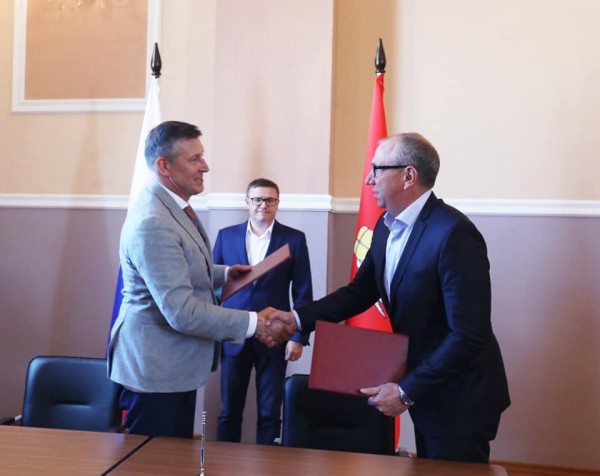 В Миассе откроют школу олимпийского резерва по хоккею «Трактор» В Миассе откроют школу олимпийского резерва по хоккею «Трактор»