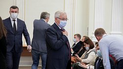 Фоторепортаж с вручения удостоверений новоиспеченным депутатам Заксобрания Фоторепортаж с вручения удостоверений новоиспеченным депутатам Заксобрания