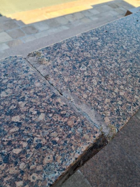 Челябинцев возмутило состояние памятника Ленину после ремонта Челябинцев возмутило состояние памятника Ленину после ремонта