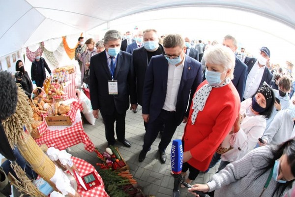 В Челябинске открылась выставка «АГРО-2020» В Челябинске открылась выставка «АГРО-2020»