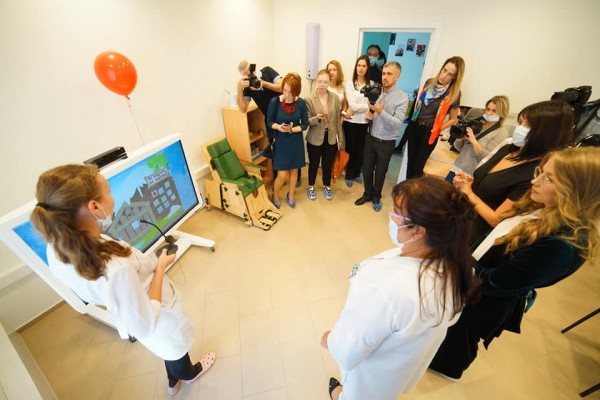 Ирина Текслер поздравила челябинский центр для детей с ДЦП с 20-летием Ирина Текслер поздравила челябинский центр для детей с ДЦП с 20-летием