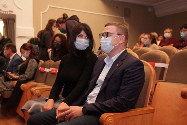 В Челябинске после ремонта открыли Молодёжный театр В Челябинске после ремонта открыли Молодёжный театр