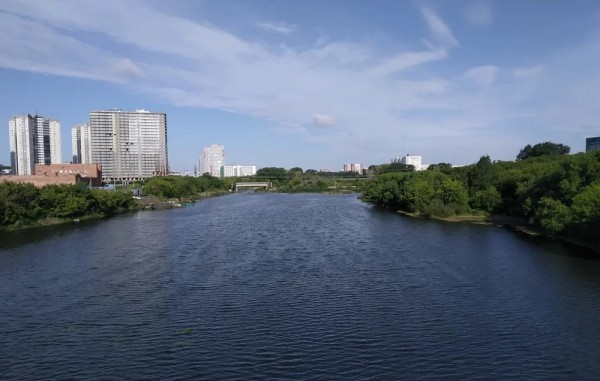 Телеги, покрышки, иконы: что еще нашли, пока реку в Челябинске чистили Телеги, покрышки, иконы: что еще нашли, пока реку в Челябинске чистили