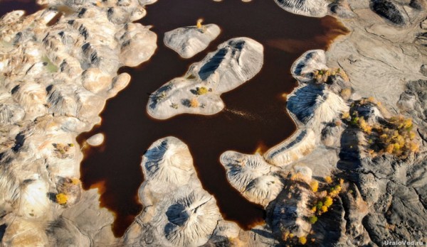 Инопланетные ландшафты. Жителей Урала удивили «марсианские» карьеры Инопланетные ландшафты. Жителей Урала удивили «марсианские» карьеры