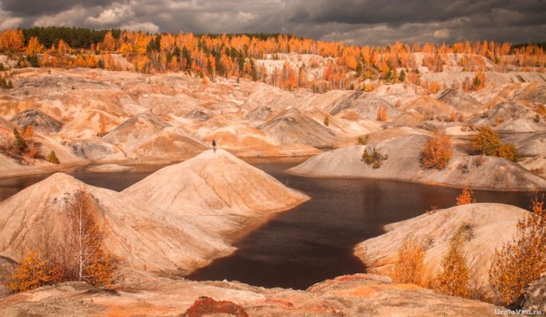Инопланетные ландшафты. Жителей Урала удивили «марсианские» карьеры Инопланетные ландшафты. Жителей Урала удивили «марсианские» карьеры