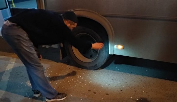 В Челябинске маршрутка попала под обстрел