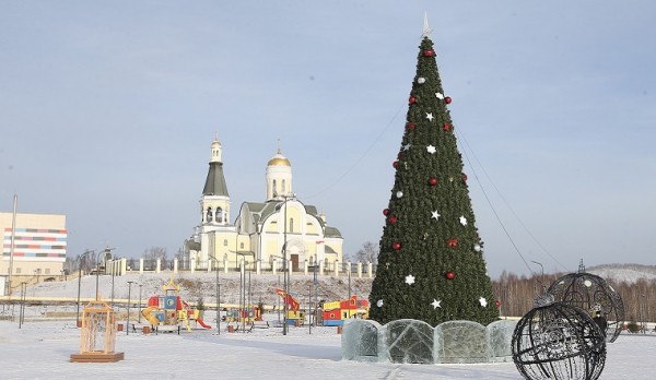 Исполнить мечту ребенка. Губернатор Текслер посетил Карабаш Исполнить мечту ребенка. Губернатор Текслер посетил Карабаш