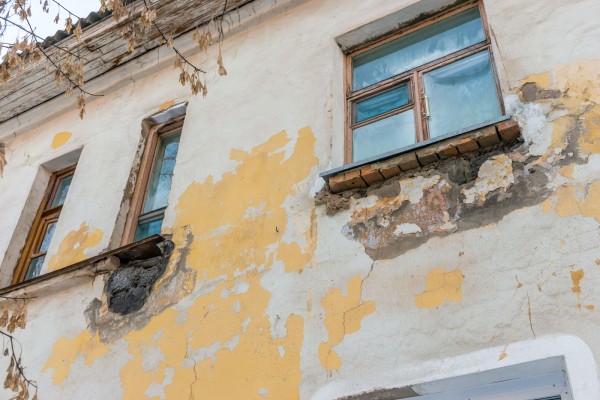 В Челябинске управляющая компания в разгар отопительного сезона отказалась обслуживать жилой дом