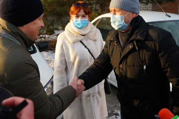 Десять автомобилей подарили службам неотложной медпомощи Челябинска