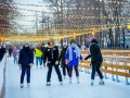 
В Челябинске открылся уникальный каток под открытым небом                    