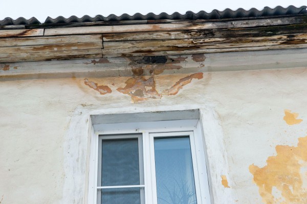 В Челябинске управляющая компания в разгар отопительного сезона отказалась обслуживать жилой дом