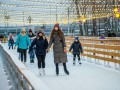 
В Челябинске открылся уникальный каток под открытым небом                    
