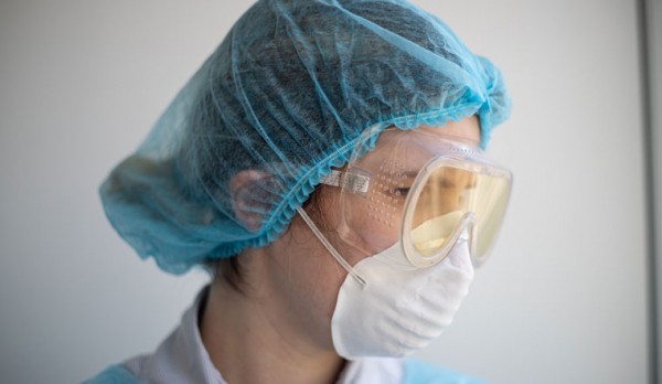 700 проб на коронавирус в день. Лаборатория в Магнитогорске получила новое оборудование