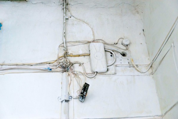 В Челябинске управляющая компания в разгар отопительного сезона отказалась обслуживать жилой дом