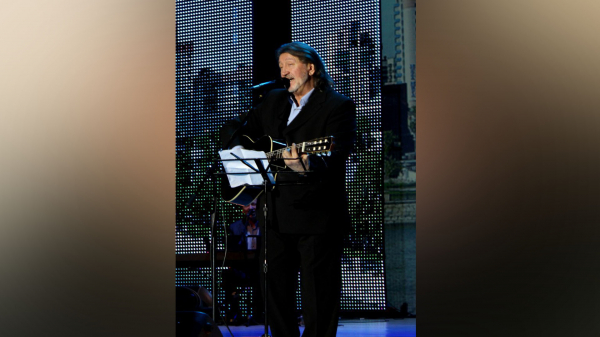 Митяев с оркестром, мировой Кубок по фото, частный театр Митяев с оркестром, мировой Кубок по фото, частный театр