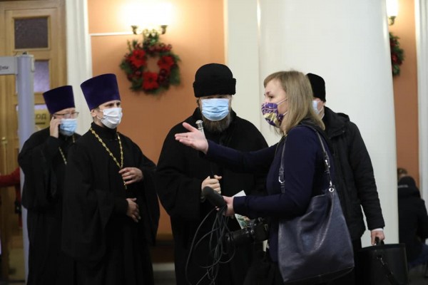 Текслер с семьей посетили особый рождественский спектакль Текслер с семьей посетили особый рождественский спектакль