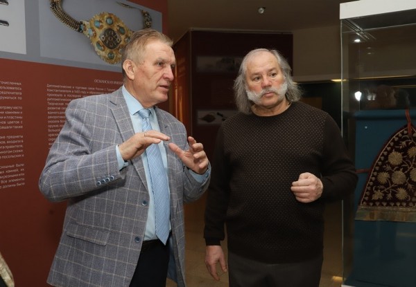 Солист челябинского ансамбля «Ариэль» Борис Каплун отметил юбилей в музее Солист челябинского ансамбля «Ариэль» Борис Каплун отметил юбилей в музее