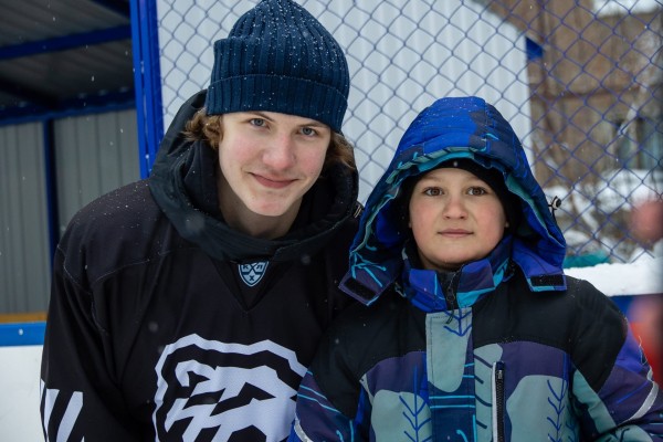 Новую ледовую площадку в Челябинске открыли звезды хоккея