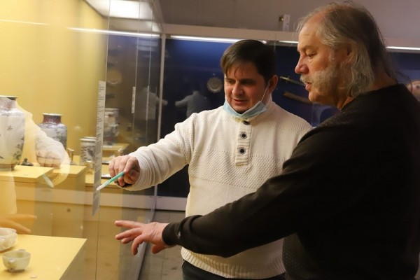 Солист челябинского ансамбля «Ариэль» Борис Каплун отметил юбилей в музее Солист челябинского ансамбля «Ариэль» Борис Каплун отметил юбилей в музее