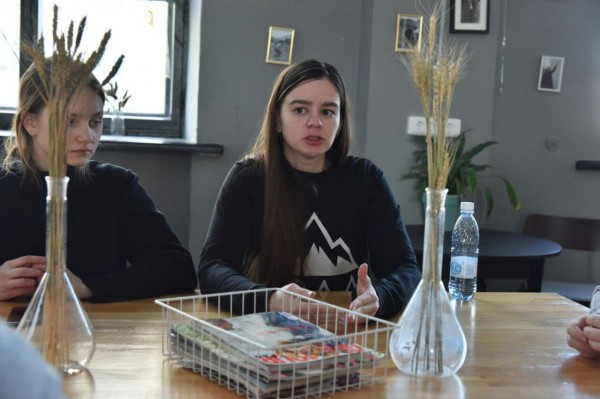 Время обнимать: как художники Уральской биеннале превратят Челябинскую область в арт-объект 