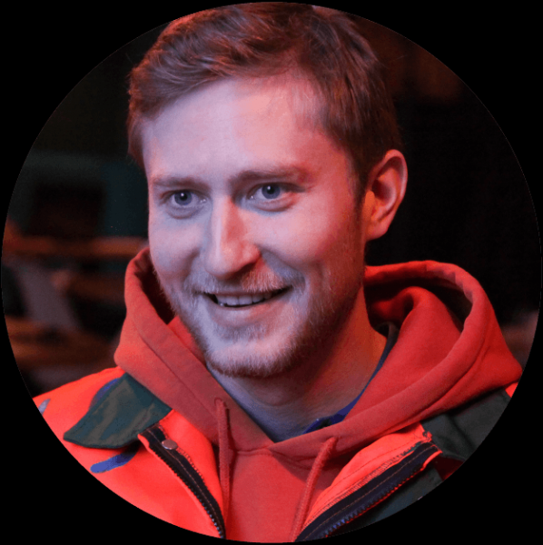 «Главное — не быть токсичным уродом»: как устроен челябинский стендап