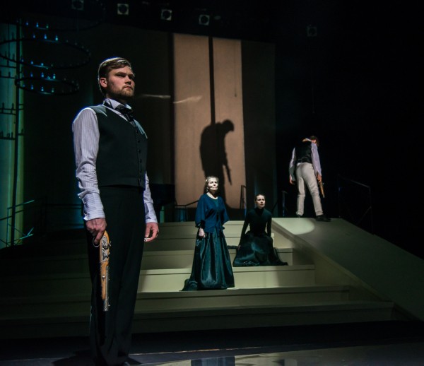 Любви тебе, Танечка: в Молодежном театре состоялась премьера поэтической симфонии «Онегин»