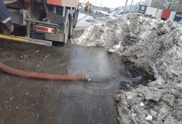 «Тяжелая артиллерия»: как в Челябинске продолжают бороться с потопами