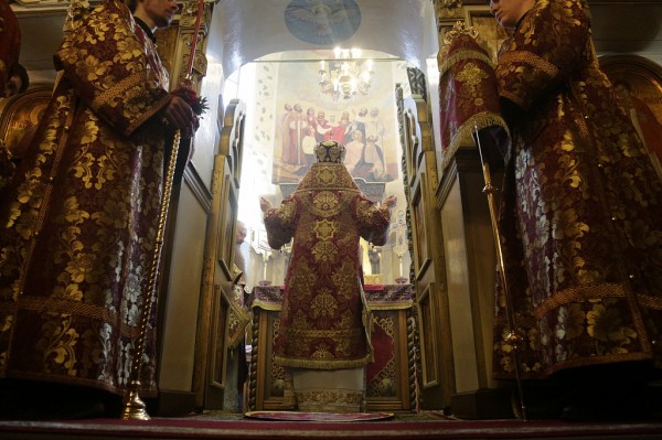 Митрополит Григорий провел литургию в память о защитниках Одигитриевского монастыря Митрополит Григорий провел литургию в память о защитниках Одигитриевского монастыря