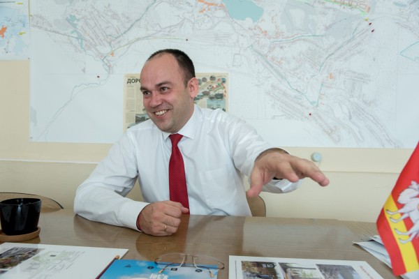 Олег Буданов: &laquo;Снег в&nbsp;Карабаше совсем не&nbsp;черный&raquo;