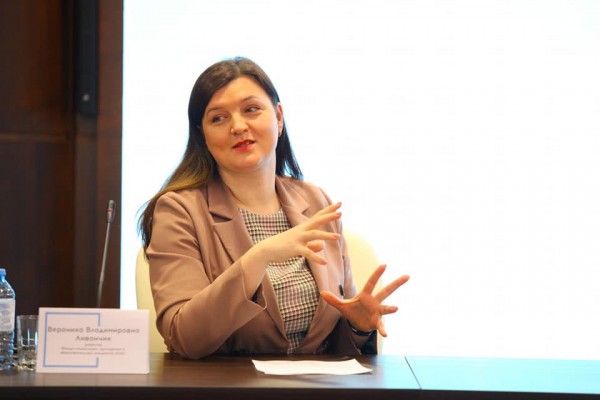 Ирина Текслер представила челябинским журналистам Фонд-2020 Ирина Текслер представила челябинским журналистам Фонд-2020