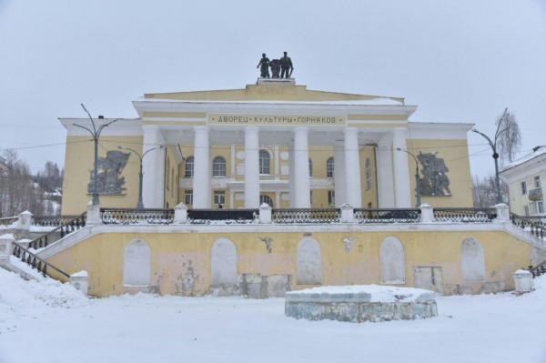 Мост с разворотом в светлое будущее Мост с разворотом в светлое будущее