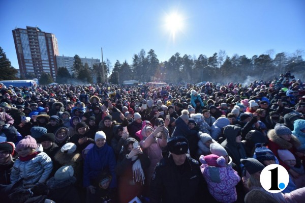В челябинском парке им. Гагарина отпраздновали Масленицу