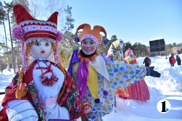В челябинском парке им. Гагарина отпраздновали Масленицу