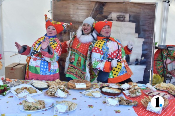 В челябинском парке им. Гагарина отпраздновали Масленицу