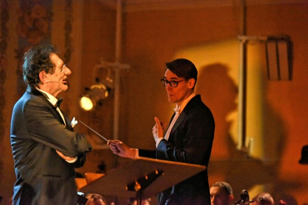 Евгений Князев выступил с Большим симфоническим оркестром в Челябинске Евгений Князев выступил с Большим симфоническим оркестром в Челябинске