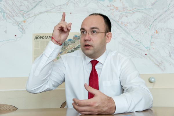 Олег Буданов: &laquo;Снег в&nbsp;Карабаше совсем не&nbsp;черный&raquo;