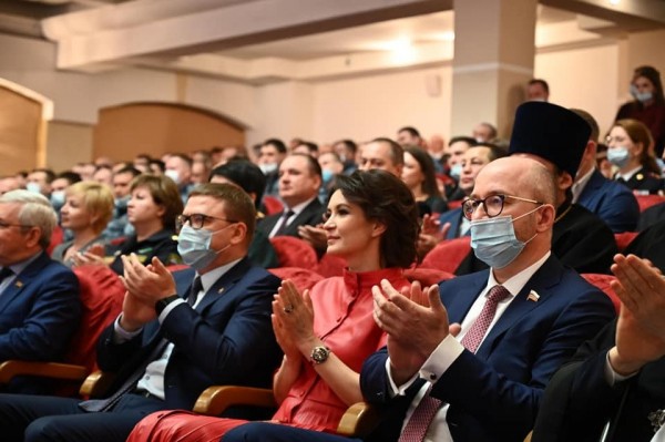 В Челябинске отметили первый юбилей Росгвардии В Челябинске отметили первый юбилей Росгвардии