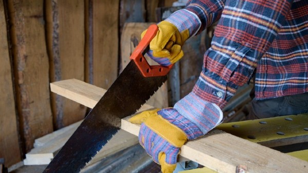 В помощь садоводам: какие инструменты пригодятся в сезоне 2021