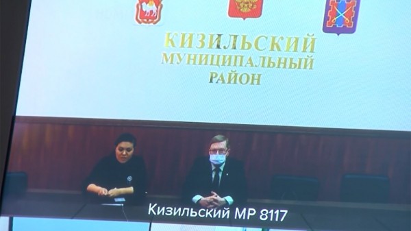 Проблемы с кровлей: на Южном Урале отремонтируют школу, которой полвека Проблемы с кровлей: на Южном Урале отремонтируют школу, которой полвека