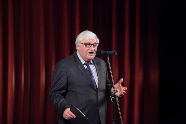 Губернатор Челябинской области поздравил старейший театр Южного Урала со столетием