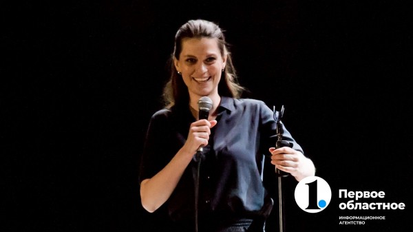 Мамы Нади Джабраиловой и Сауле Юсуповой пришли на «Женский стендап» в Челябинске Мамы Нади Джабраиловой и Сауле Юсуповой пришли на «Женский стендап» в Челябинске