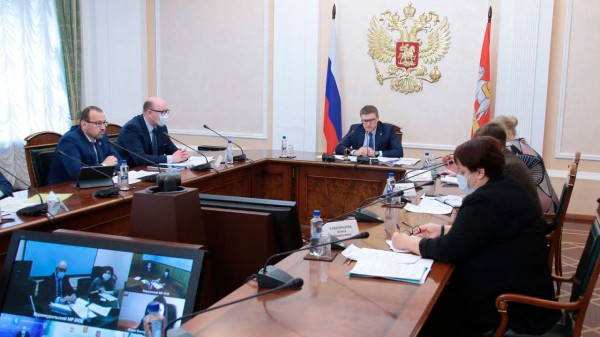 Проблемы с кровлей: на Южном Урале отремонтируют школу, которой полвека Проблемы с кровлей: на Южном Урале отремонтируют школу, которой полвека