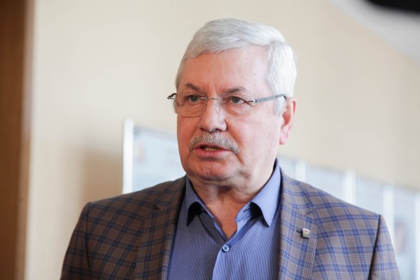 Депутаты ЗСО Южного Урала раскрыли свои доходы Депутаты ЗСО Южного Урала раскрыли свои доходы